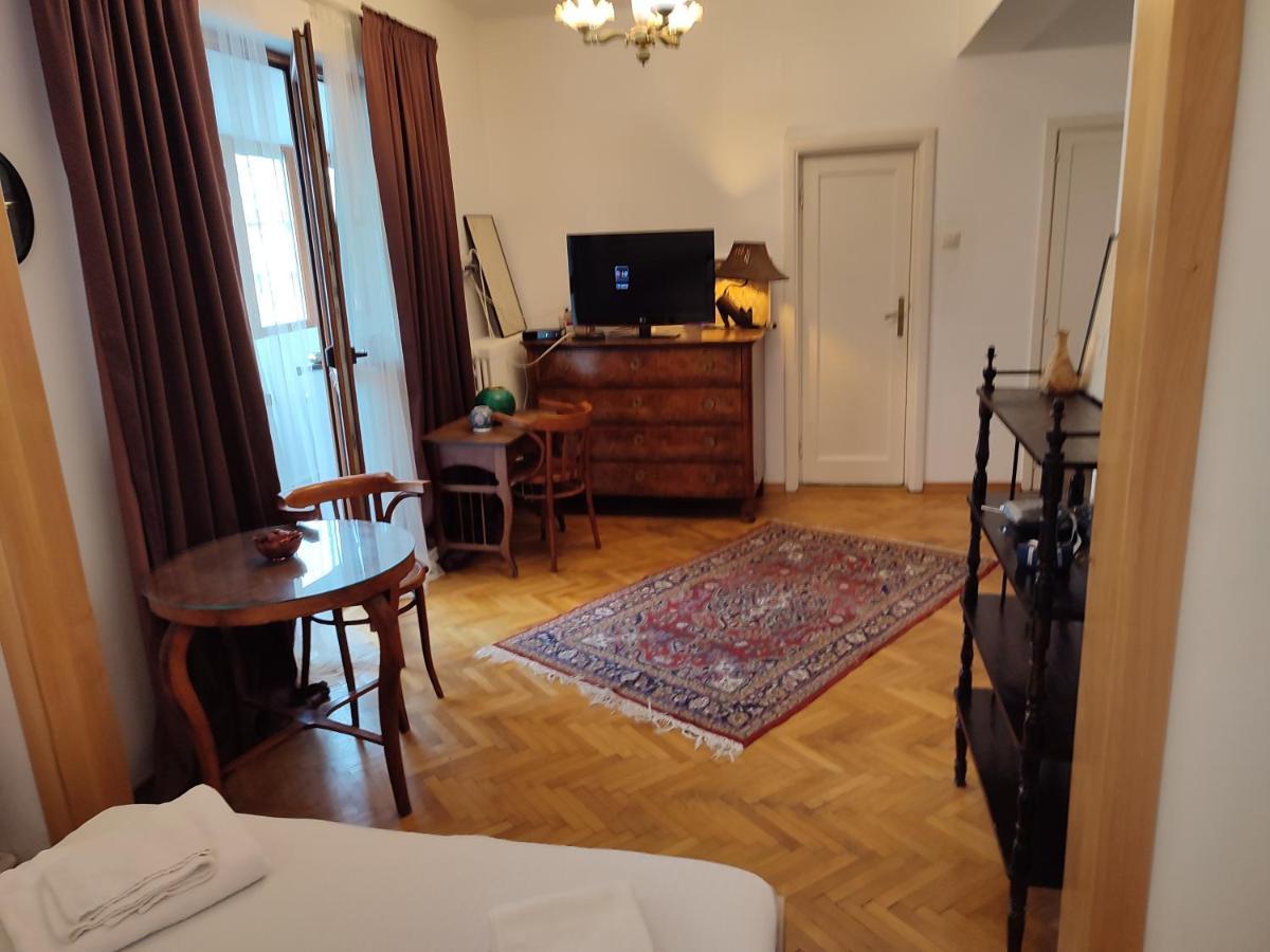 Accommodation Ateneu Palace Bukarest Kültér fotó